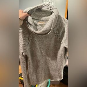 Hollister sweater